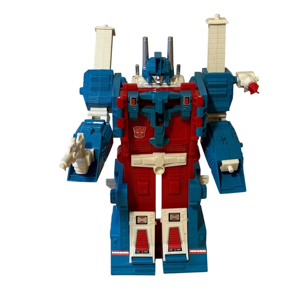 Vintage 1986 Transformers Generation 1 G1 Ultra Magnus Action Figure